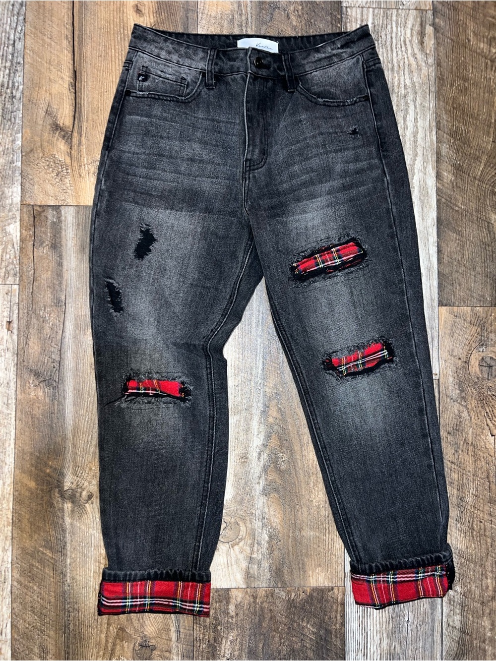 Kancan - black ‘peek a boo plaid flannel’ distressed jeans - NWOT